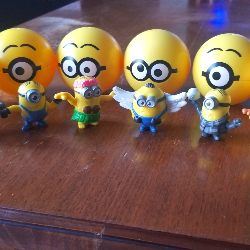 Bundle of ANY 15 HM TOYS!